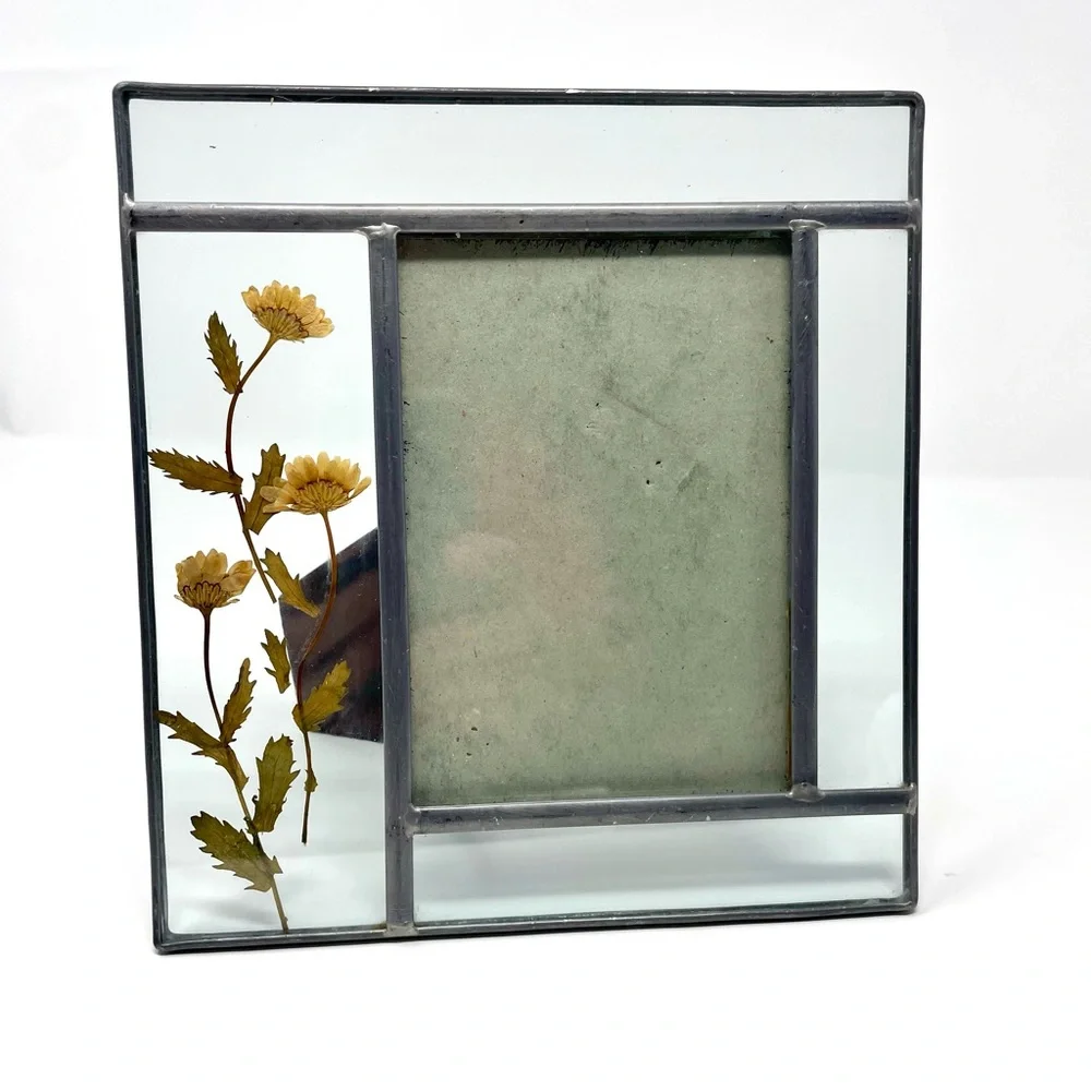 Vintage Carr Stained Glass Pressed Flowers Nature Cottage Decor 3 1/2” x 5”